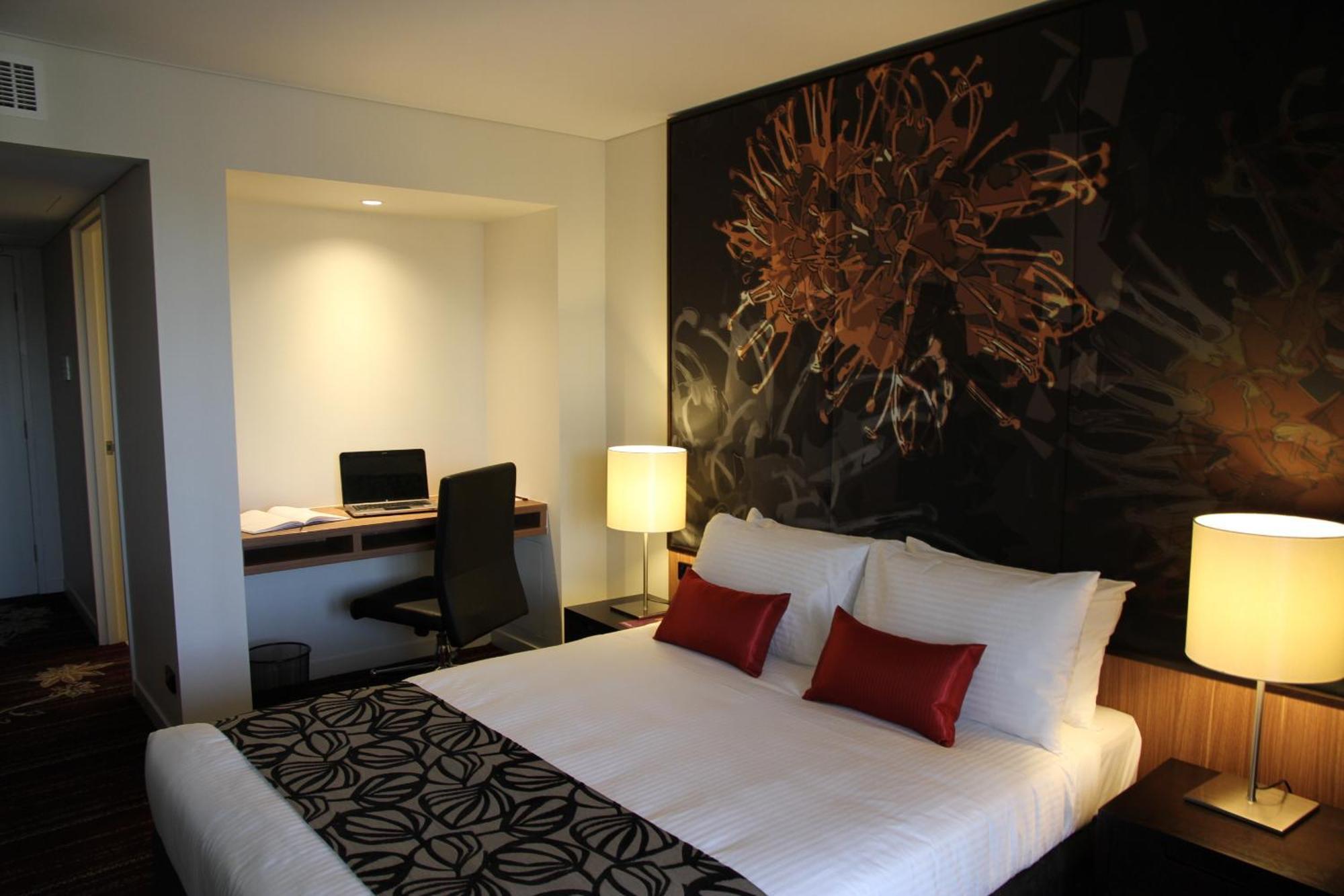 Mantra Aparthotel
